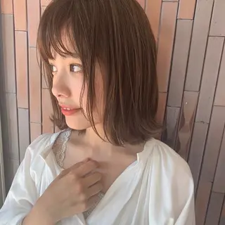 ミディアム 光石 季世のヘアスタイル