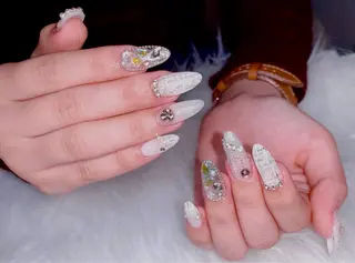 ネイル ゆず秋葉原 Vickyのネイルデザイン