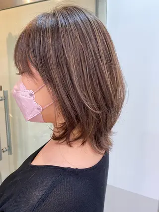 ミディアム カラー 顔まわりカラー特化 赤津百合絵のヘアスタイル