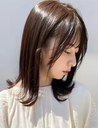 ミディアム カラー hoNua. 栄/透明感カラーのヘアスタイル