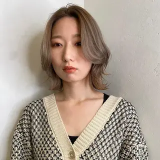 ミディアム カラー irwi/イルウィ所属・miku🎀門前仲町 ブリーチ・レイヤーのヘアスタイル