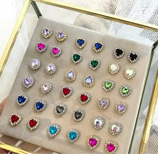 ネイル May.by Charme  Hのネイルデザイン