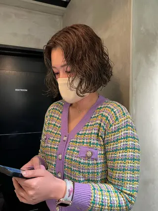 ショート カラー パーマ アンニュイヘア🪽 ayumiのヘアスタイル