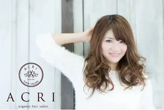 ロング k. akiraのヘアスタイル