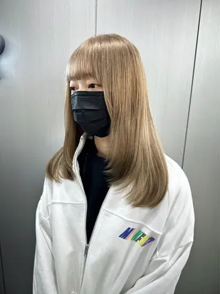 ミディアム カラー くすみミルクティー/ ブラウン🪡TOWAのヘアスタイル