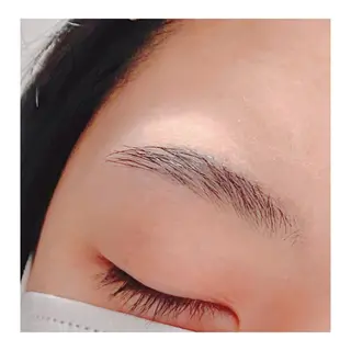 アイブロウ Be me♥ 亀貝景子のマツエク・マツパデザイン