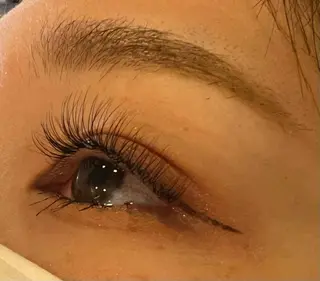 マツエク・マツパ 舟橋 瑞稀のヘアスタイル