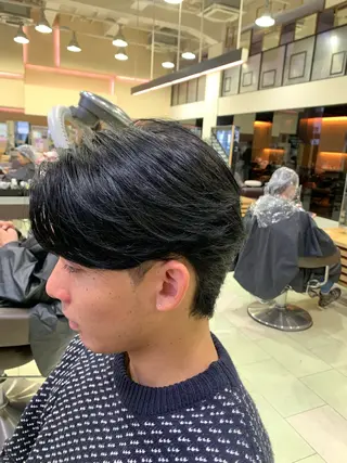 メンズ 韓国レイヤー/センタ ーパート/坂本翔のヘアスタイル