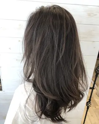 ロング カラー Crén by marie 真嘉比店所属・東恩納 誠のヘアスタイル