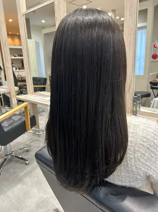 ロング YoLo.所属・村上 ななみのヘアスタイル