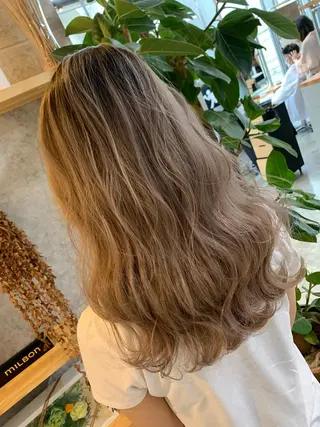 ロング カラー 天野 開のヘアスタイル