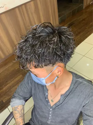 パーマ メンズ 田村 柊真のヘアスタイル