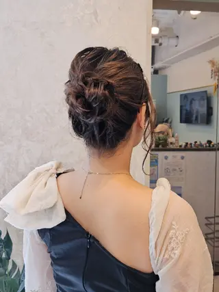 セミロング ヘアアレンジ ミク🇰🇷 /Agu hairのヘアスタイル