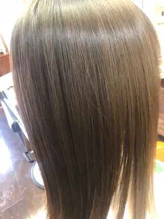 セミロング パーマ 桧山 真のヘアスタイル