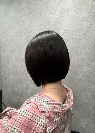 TIGRE tenjin所属・kanon/レイヤー / 透明感カラー🩶のヘアスタイル