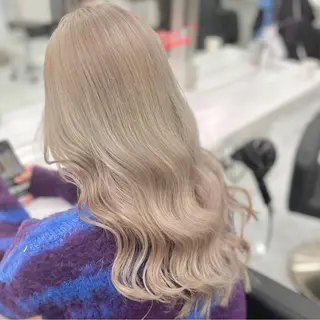 ロング カラー 🫧うる艶トレンド 🫧透明感カラーのヘアスタイル