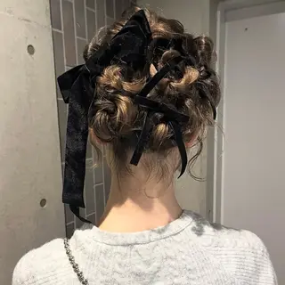 セミロング ヘアアレンジ 広香/ハイトーン/ デザインカラー/ボブのヘアスタイル