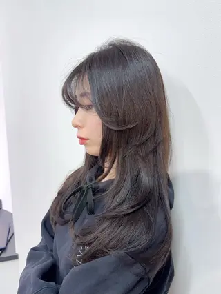 ロング 岡崎/レイヤーカット ／縮毛矯正/美髪のヘアスタイル