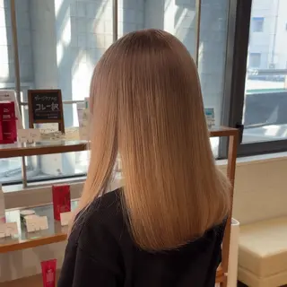 セミロング カラー ✨ケアブリーチカラー ✨️透明感カラーのヘアスタイル