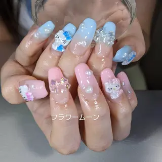 ネイル フラワー ムーンのネイルデザイン