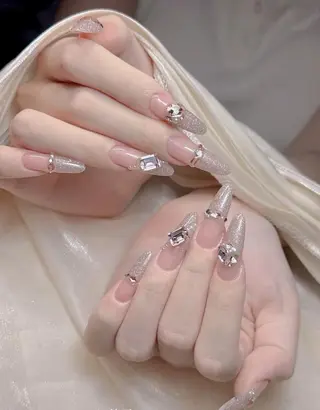 ネイル Yuli ネイルのネイルデザイン