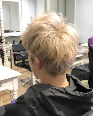 ショート カラー メンズ タカハシ ユウキのヘアスタイル