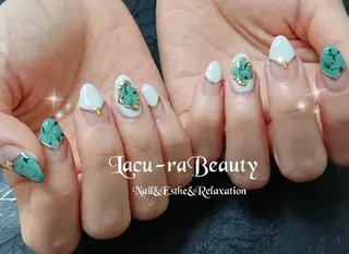 ネイル 小顔と腸の専門店 ラクーラビューティのエステ・リラクイメージ