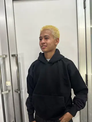 カラー オノギ シホのヘアスタイル