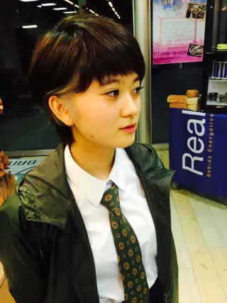 カラー 平尾 拓也のヘアスタイル