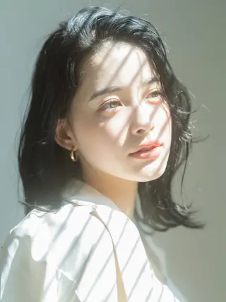 ミディアム カラー 🎀ハイトーン/レイ ヤー/Reina🎀のヘアスタイル