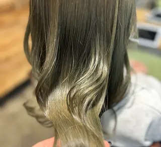 セミロング カラー 艶髪/レイヤー 🦋MIYUUのヘアスタイル
