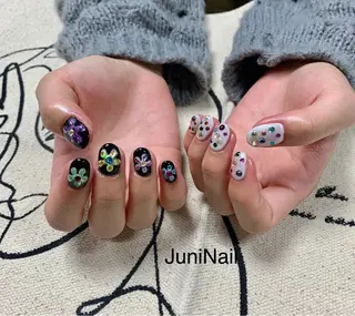 ネイル JuniNail 주니네일🇰🇷suのネイルデザイン