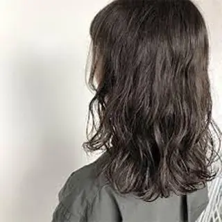 ミディアム WORTHWHILE所属・田窪 泰成のヘアスタイル