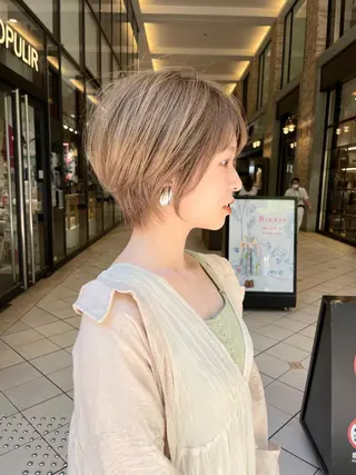 ショート カラー GIEN 末吉 海斗のヘアスタイル