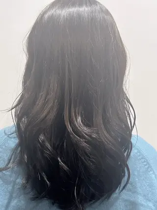 カラー ヘアアレンジ GLanz SHUのヘアスタイル