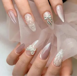 ネイル Lina所属・Hina 池袋 長だしチップ専門店のネイルデザイン