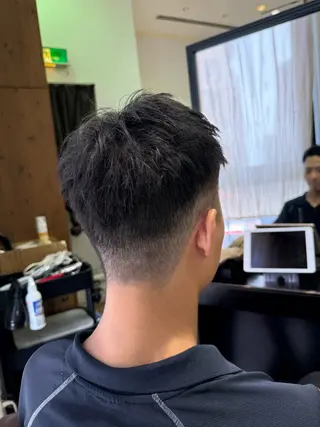 ショート メンズ 溝口 槙里也のヘアスタイル