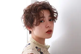 ショート カラー パーマ 山下 直人のヘアスタイル