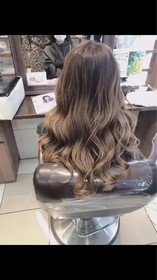 ロング ヘアアレンジ 福見 美保のヘアスタイル