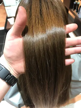 カラーリスト菅澤 岳のヘアスタイル