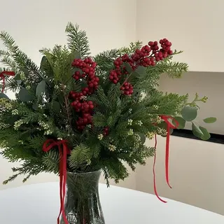 ネイル saya 𝜗𝜚˚ aimer moreのネイルデザイン