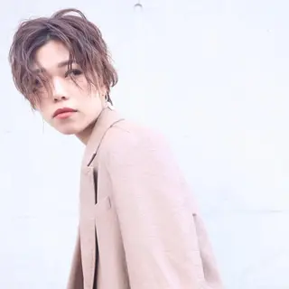 ショート 髙井 麻帆のヘアスタイル