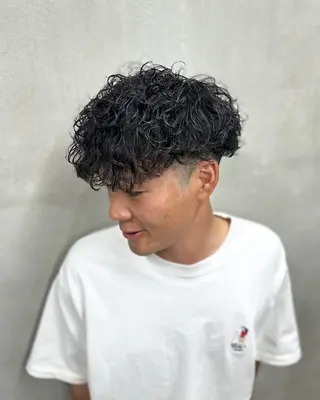 パーマ メンズ 山本 莉人のヘアスタイル