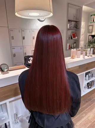 ロング カラー 塩澤 榛奈のヘアスタイル