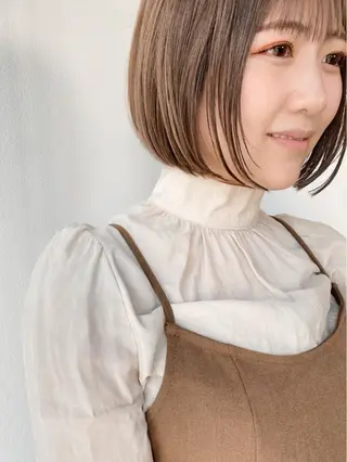 ショート カラー Living所属・ヨシモトリョウ 髪質改善/美髪のヘアスタイル