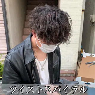 ショート パーマ ヘアアレンジ メンズ メンズパーマの達人 🌟川内絵人のヘアスタイル