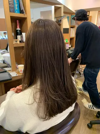 セミロング カラー エンドウ ミノリ🤎 /半個室/レイヤーのヘアスタイル