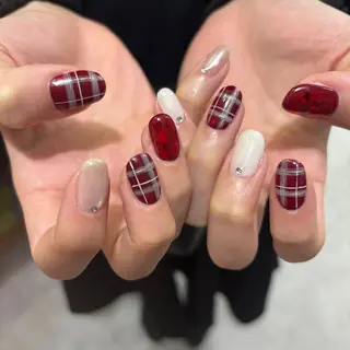 ネイル 栗田 ゆう子のネイルデザイン