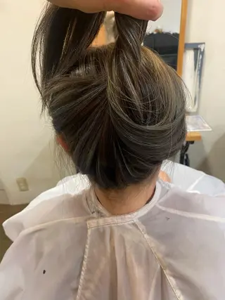 ロング 牧 藍歌のヘアスタイル