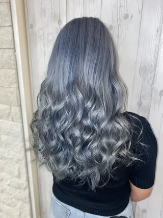 ロング ゆぴ☾‪/推しカラー /ハイトーンのヘアスタイル